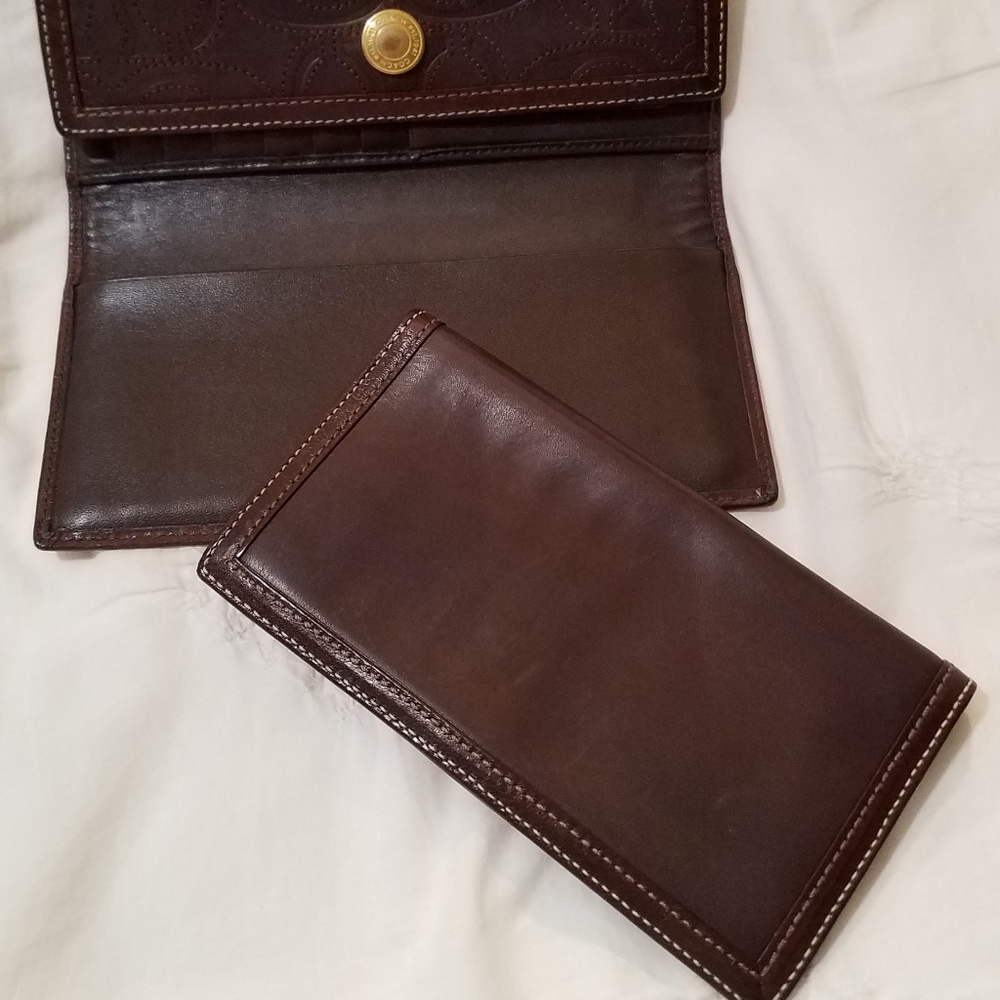 Coach Wallet - Large - Picture 2 of 5